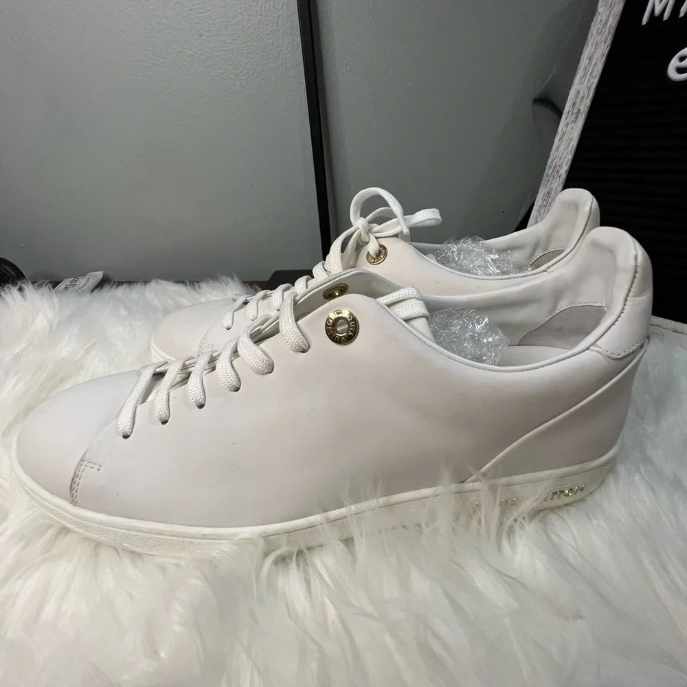 𝅺LOUIS vuitton white sneakers (size 40) check description - Picture 9 of 17